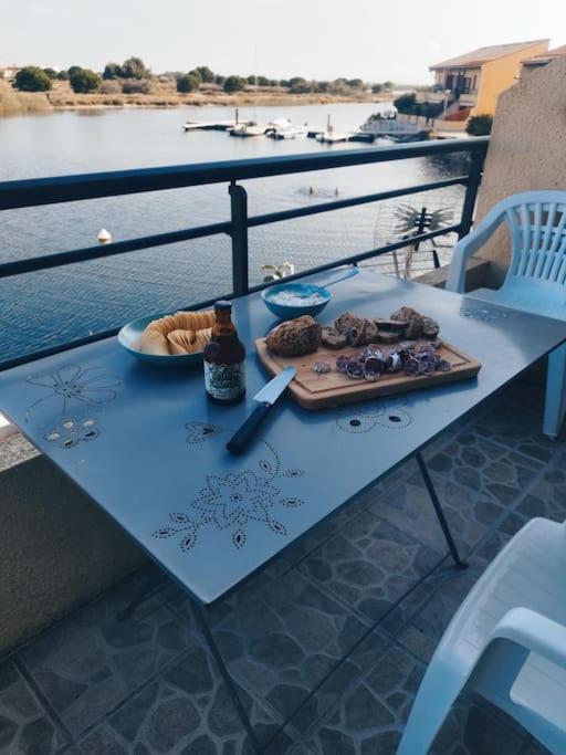 Appartement Coup De Coeur Les Pieds Dans L'Eau เลอบาร์กาแรส ภายนอก รูปภาพ