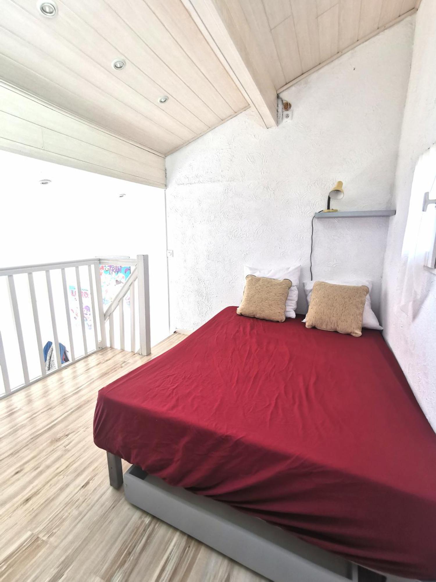Appartement Coup De Coeur Les Pieds Dans L'Eau เลอบาร์กาแรส ภายนอก รูปภาพ